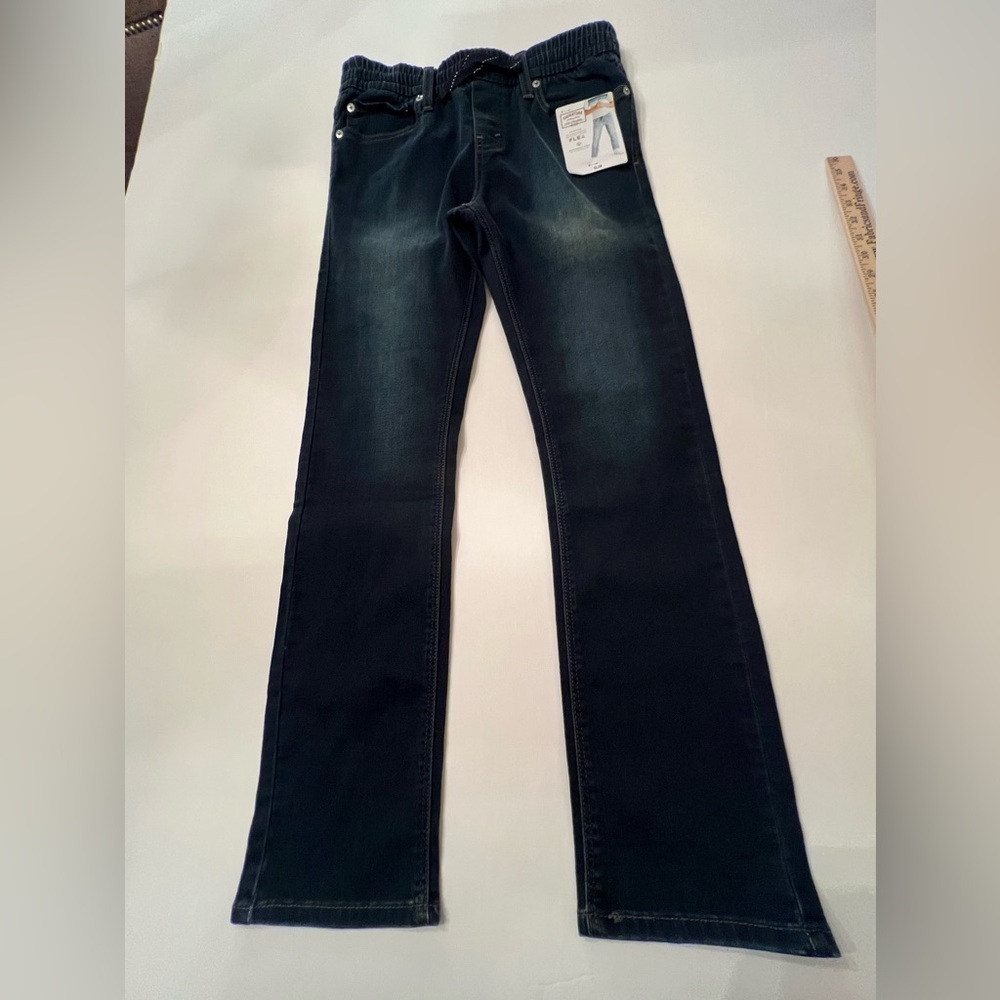 LEVI STRAUSS SIGNATURE GOLD BOYS 16 REG “SLIM” PULL ON JEANS. DARK INDIGO